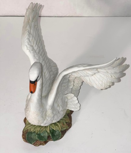 1987 Home Interiors& Gifts Masterpiece Porcelain WHITE SWAN Figurine HOMCO - Picture 3 of 9