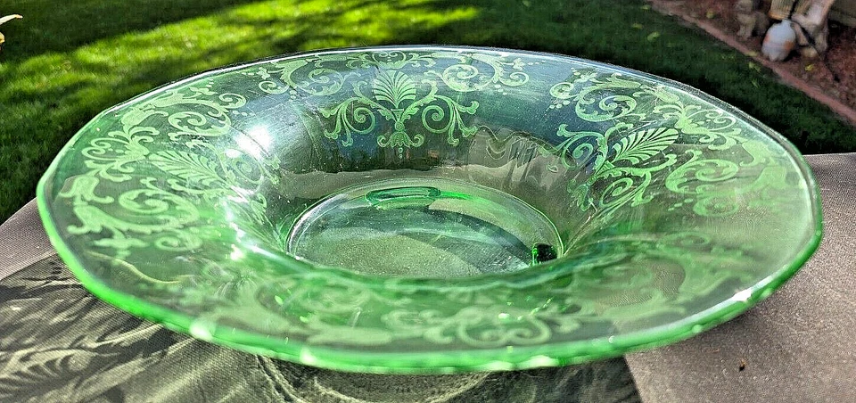 Fostoria Green # 2375 Versailles 12" 3-Toed Footed Bowl - Image 4 of 4
