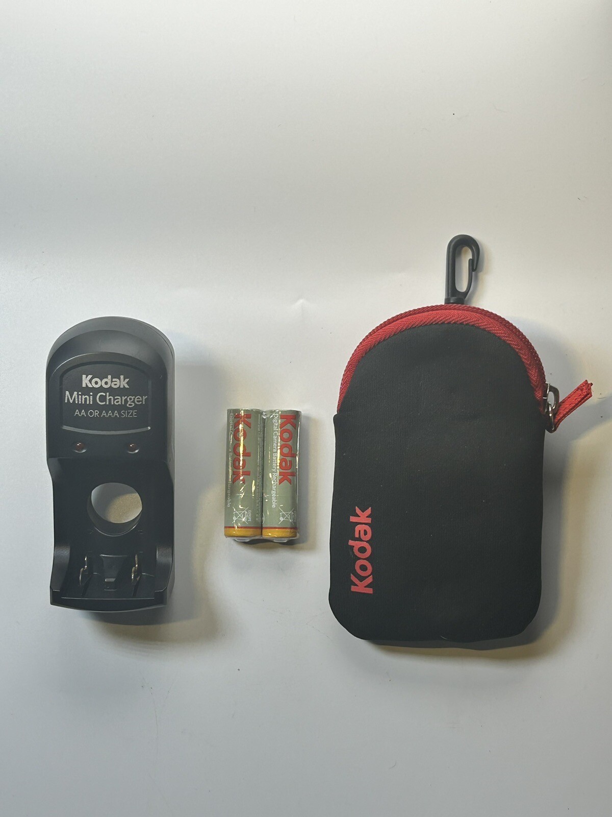 Kodak Rechargeable Batteries and Mini Charger-image