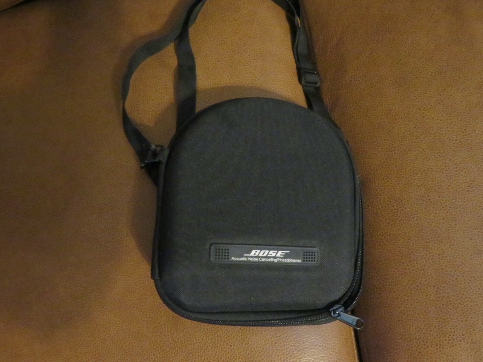 Genuine Bose Noise-Canceling Headphone Protective Case for Acoustic Models-image