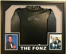 FRAMED HENRY WINKLER "THE FONZ" AUTOGRAPHED SIGNED FAUX LEATHER JACKET JSA COA