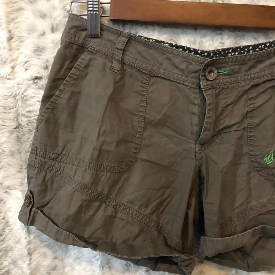 Volcom Juniors Cuffed Shorts Khaki Cotton Casual Size 1 - Image 3 of 4