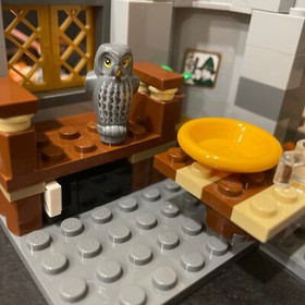 LEGO Harry Potter Hagrid's Hut (4738) 98% COMPLETE PCS, ALL MINI FIGS