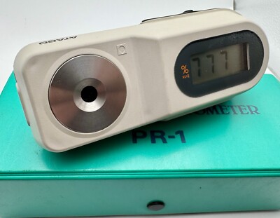 MINT IN BOX - ATAGO POCKET REFRACTOMETER, PR-1, 0-32% BRIX RANGE, 9 VOLT