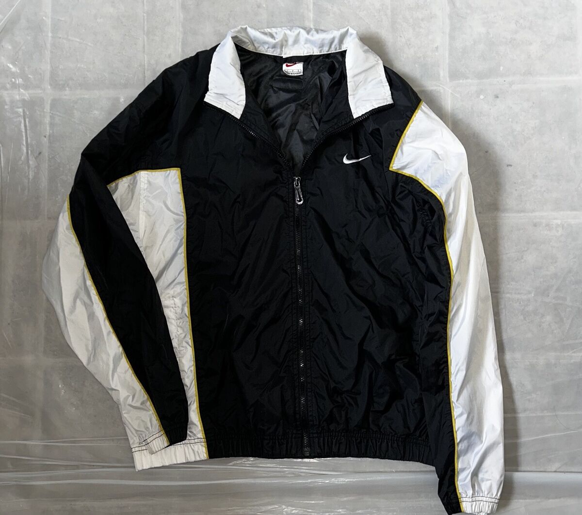 Vintage Nike Windbreaker Jacket Mens L Black & White Full Vintage Nike Windbreaker Jacket Mens L Black & White Full