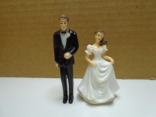 VTG PLASTIC BRIDE  GROOM WEDDING CAKE FIGURE TOPPERS UNBRANDED VIN167 