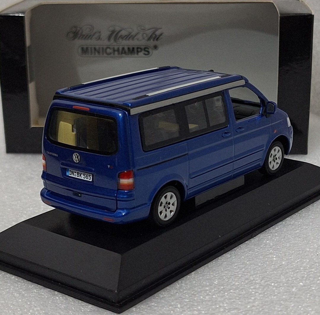 Volkswagen T5 California (Typ 7H) Camper 2004 Blue 1:43 Minichamps