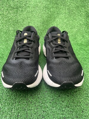 Nike ZoomX Invincible Run Flyknit Black Metallic Gold Sail  display picture 1