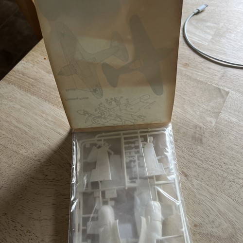 Vintage Russian Polikarpov I-185 Model Plane Kit #RM7201 Scale 1:72 - Imagen 10 de 10
