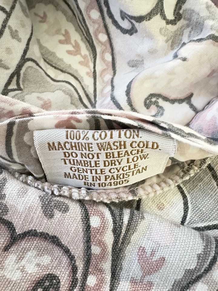 Edredón Cynthia Rowley King rosa y gris cachemir Foto 3 de 4