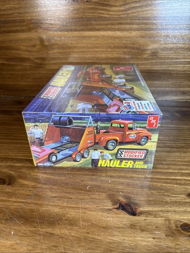 AMT - MODIFIED STOCKER HAULER AND TRUCK - 1:25 SCALE KIT #1310 - FACTORY SEALED - Bild 5 von 6