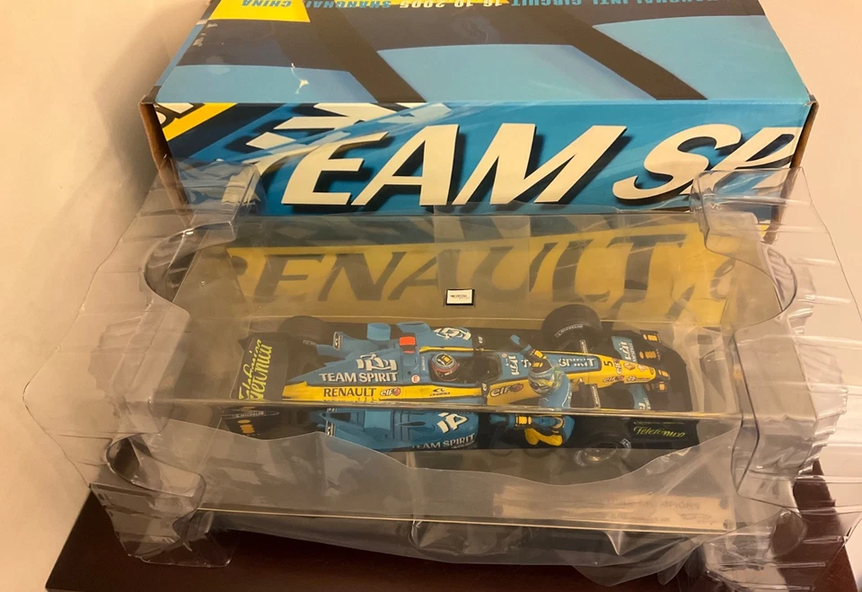 Hotwheels 1:18 Renault R25 F. ALONSO WDC 2005 F1 Renault WCC Raro NRFB Foto 2 de 4