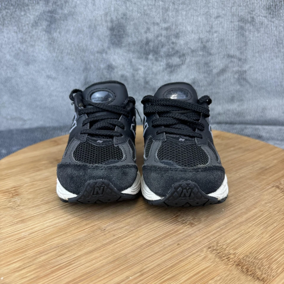 New Balance 2002R Zapatos Niños Talla 6 Negro Gamuza Malla Tenis para Correr IC2002BK Foto 2 de 4