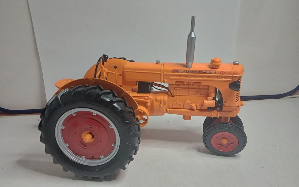 SPECCAST 1/16 RARE!! TRACTEUR MINNEAPOLIS MOLINE ROUES AV ETROITES BON ETAT gé - Photo 4/4