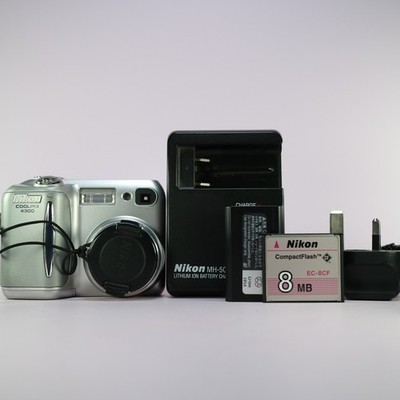 Nikon Digital Camera Coolpix 4300 4.0MP Silver Tested Full Working Set