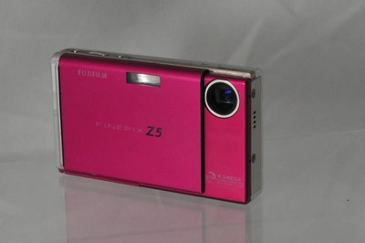【美品】FUJIFILM FinePix Z5fd FUJIFILM | 企業情報 | ニュースリリース | 高感度スリム