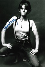 Joanna Lumley Autogramm signed 20x30 cm Bild s/w