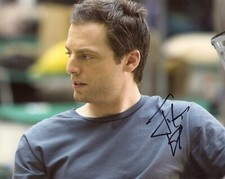 Justin Kirk "Weeds" AUTOGRAPH Signed 'Andy Botwin' 8x10 Photo C