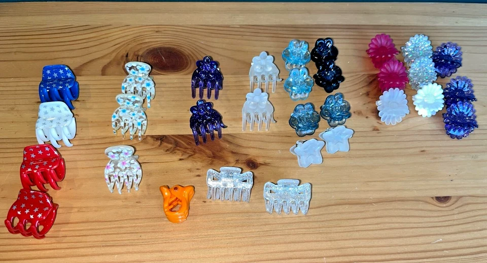 VTG Y2K Butterfly Style Mini Hair Claw Clip Flower Heart Color Festival 90's  - Image 2 of 4