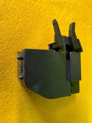 Crabtree / Siemens Shunt Release 110V AC/DC 3VT9500-1SH00 para VT1000 / VT1600 - Imagen 3 de 4