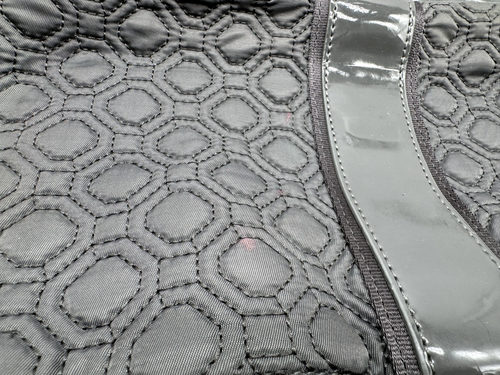 Bandolera Vera Bradley Gris Carbono Acolchada Bolso Mensajero Patente Vinilo - Imagen 11 de 17