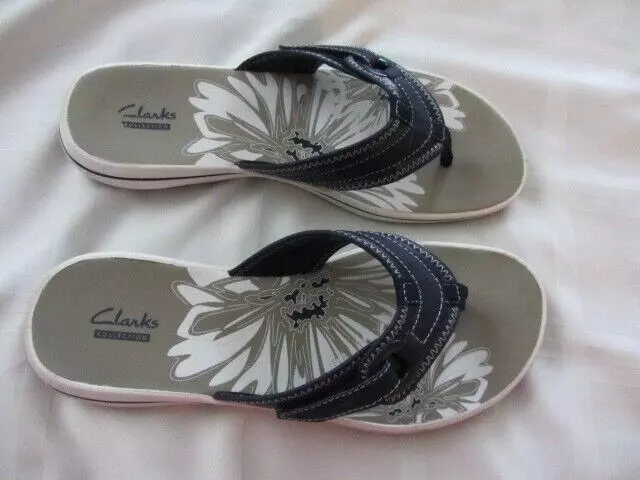 Where to Womens Clarks Breeze Mila Flip Flops?