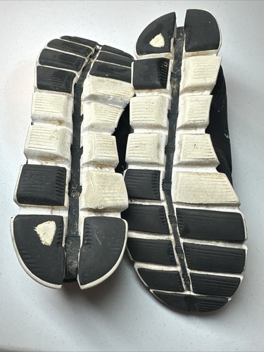On Cloud Low Black Swiss Engineering Women’s Size 9.5 W Small Flaws - See Pics - Picture 9 of 11