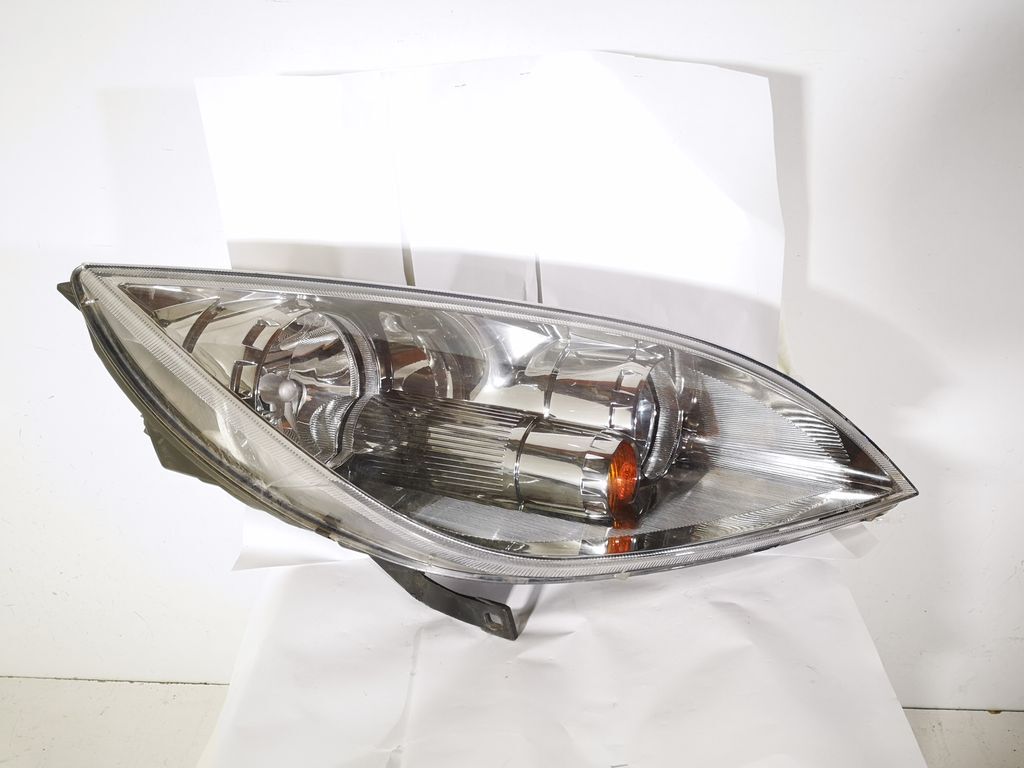Mitsubishi Colt 2005 Front right headlight headlamp 0301208212 
