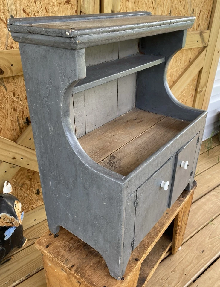 Примитивный антикварный расписной серый детский буфет - Изображение 4 из 4