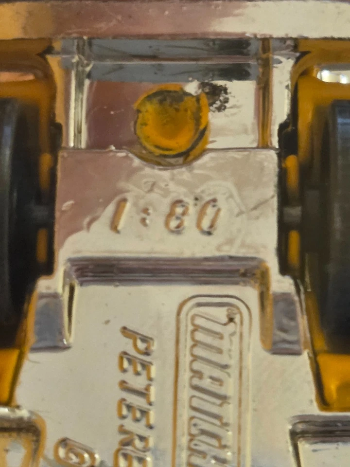 Matchbox Peterbilt Cement Truck MB19 Moving Parts D72 - Image 3 of 4