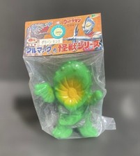 Ultraman Greenmons Mini Sofubi Figure M1 Go Bullmark