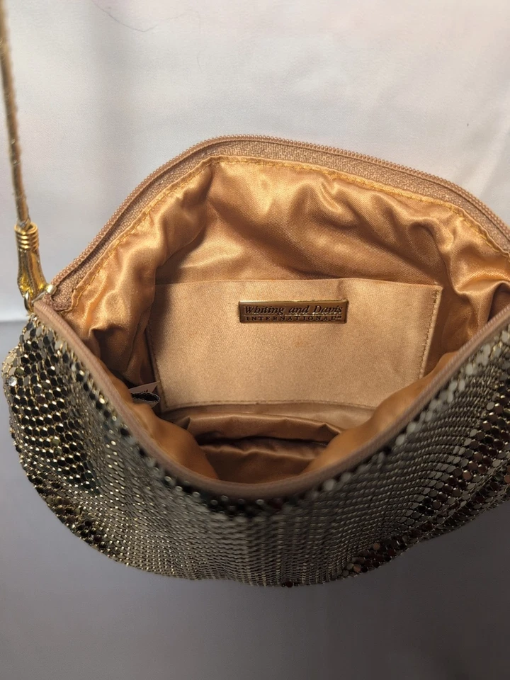 Bolso de noche vintage Whiting & Davis BOLSO DE MALLA DORADA bolso de mano de metal con solapa Foto 3 de 4