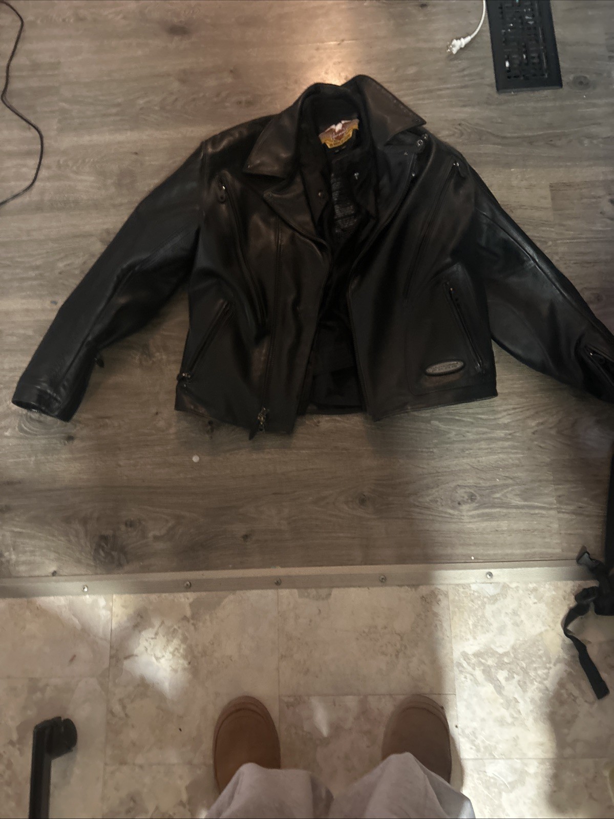 Harley Davidson FXRG Leather Motorcycle Jacket Armored Vented 98040-12VM Medium