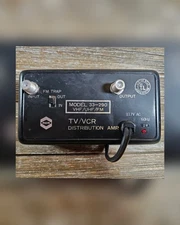 MCM TV/VCR DISTRIBUTION AMP MODEL: VH121 VHF/UHF/FM model 33-290