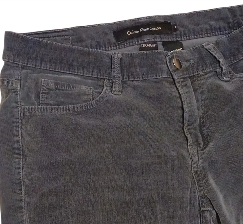 Pantalones de mezclilla para mujer Calvin Klein de colección calce recto talla 8x34 [32"Wx31"L] pana oscura  Foto 3 de 4