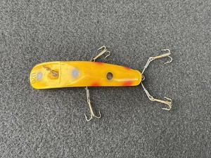 Vintage Pre-owned Helin Flat Fish U20 Yellow Fishing Lure (Approx 3")