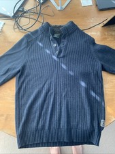 G.H. Bass and CO Large Men  s Sweater  Navy