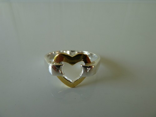 Sterling Silver ring (plated) Sizes 7 (heart/love) Womens jewellery/NWT size 8 - Picture 4 of 4