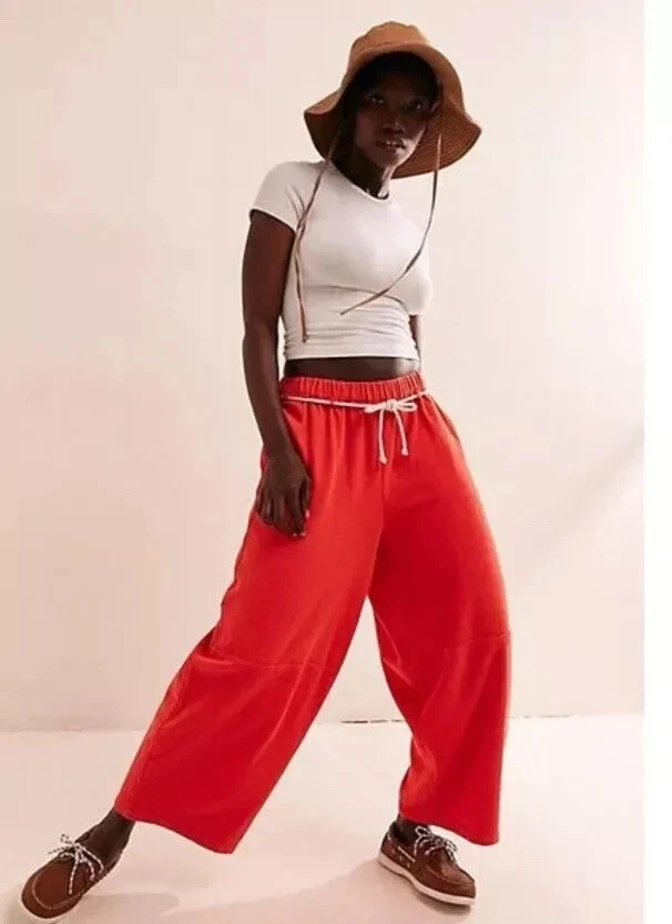FREE PEOPLE Kayden Barrel Pants in Poppy Red - size SMALL - NEW - RRP $68
Opens in a new window or t