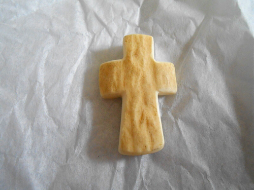 Tiny Cross Hand-Carved - Picture 3 of 3