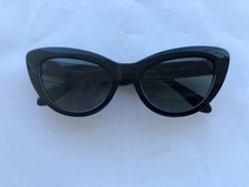 Bond-Eye Sunglasses Francis Black Cat Eye Style Sunglasses - excellent condition