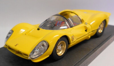 BANG 7140 FERRARI 330 P4s n°8 1967 Brands Hatch 1.43