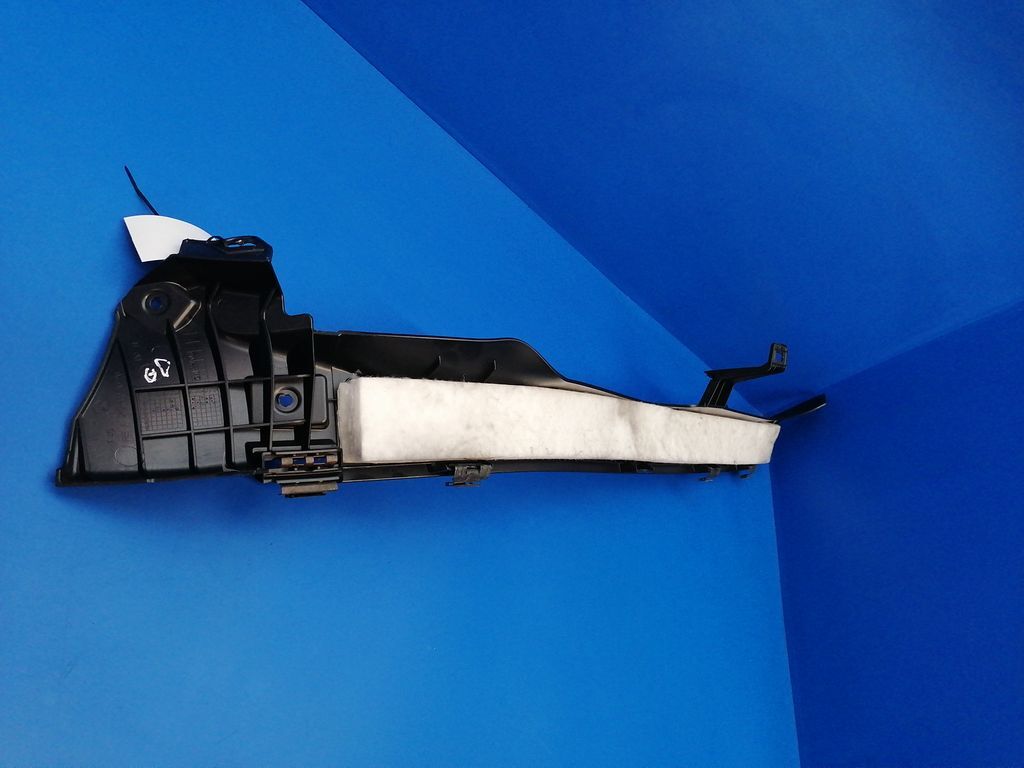 Mercedes-Benz E W212 Right Rear seat side trim a2126901626 