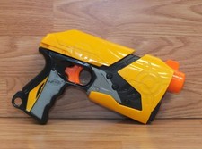Genuine Hasbro C-015C 2010 Yellow Nerf Dart Tag Plastic Toy Gun Only READ