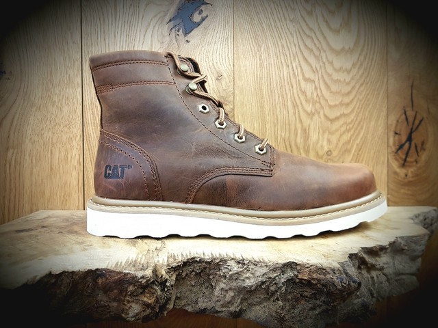 caterpillar men's chronicle fashion boot