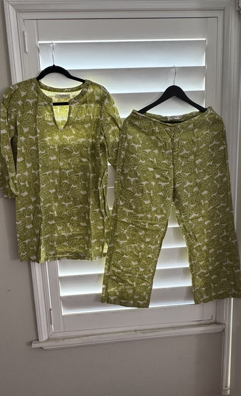 Hawaiian Tunic Pant Set Top Size 40 Pants 42 Nice Things