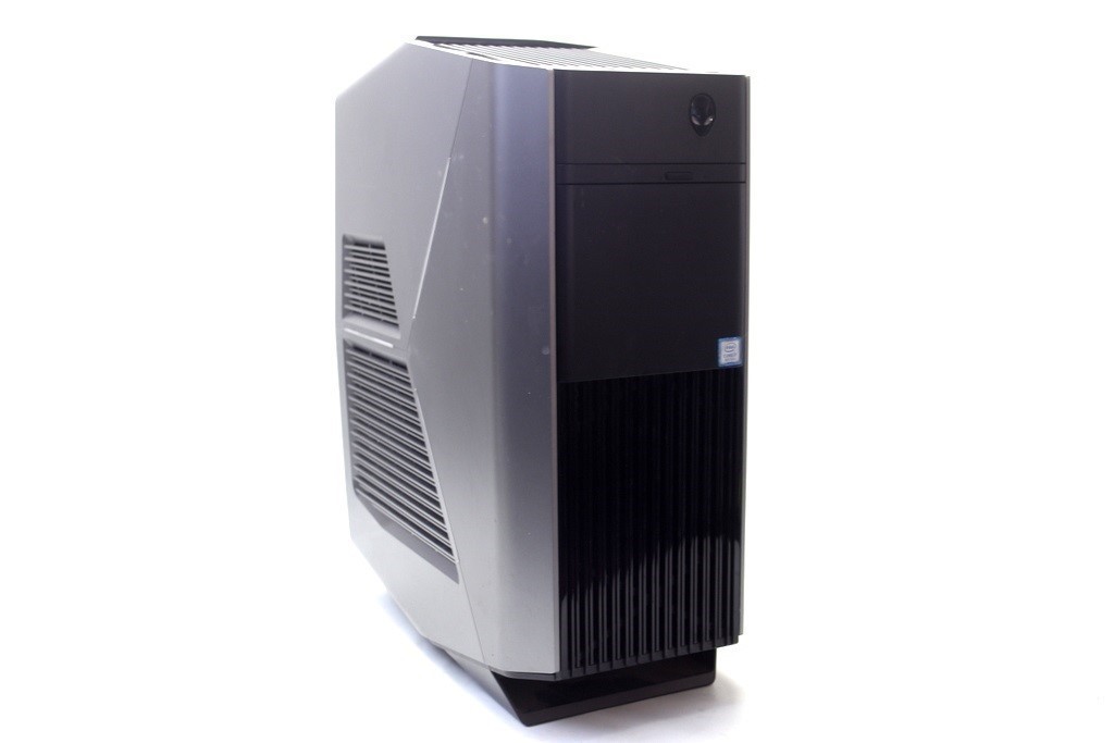 Alienware Aurora R8 ベアボーン(Core i7-9700) Alienware Aurora R8 Core i7-9700K 32GB RAM 512GB M.2 NVMe Win11