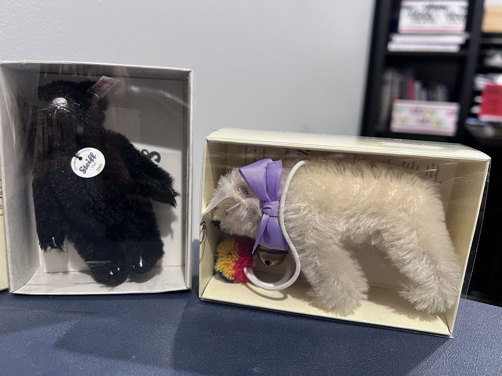 Lot of 11 Steiff Club Bears in Boxes From 1996 to 2009 (AFJ)