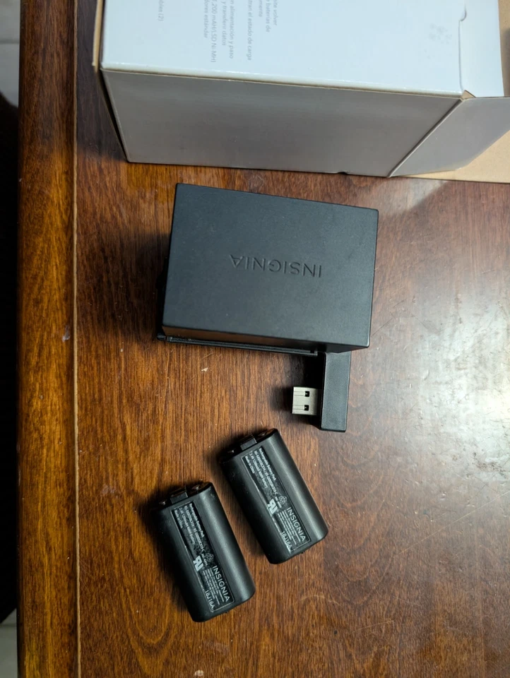 Insignia Side Dock Charging Station for Xbox One X Includes 2 Batteries - Image 3 of 4