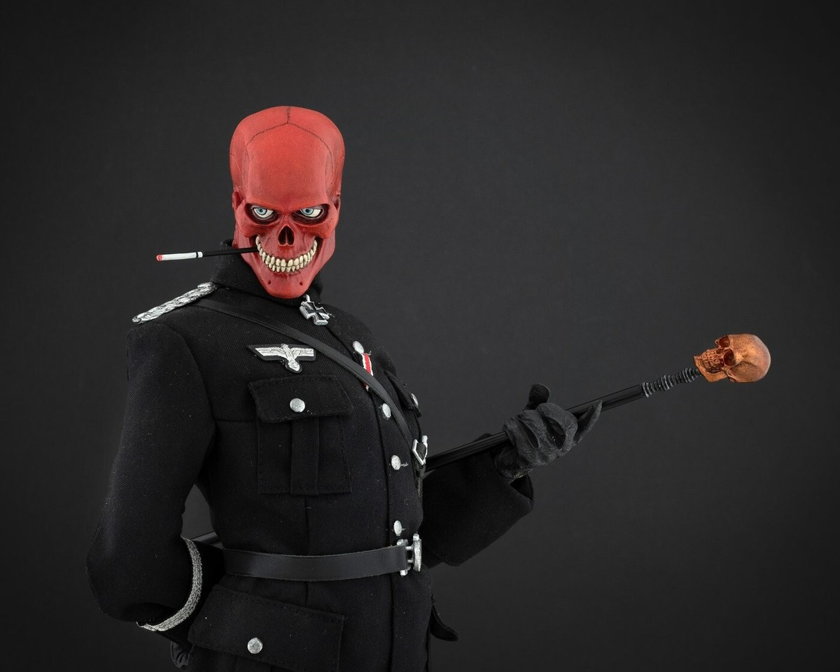 Red Skull Premium Format sideshow statue | eBay